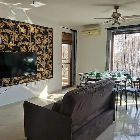 Three-room Apartman Szveti Vlasz