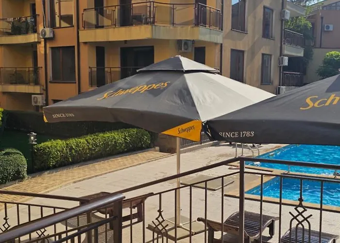 Three-room Апартамент