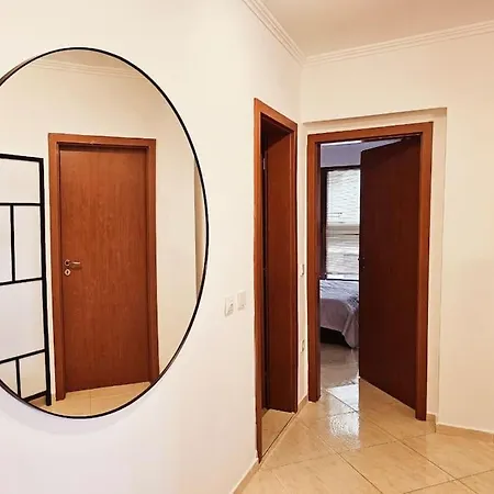 Three-room * سفيتي فلاس