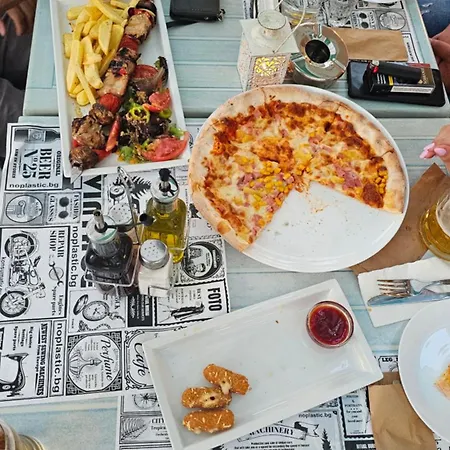 Three-room * سفيتي فلاس